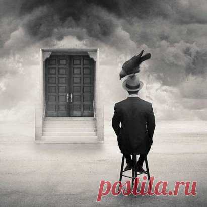 За свою жизнь человек произносит немало умного, но запоминается благодаря глупостям.
Михаил Мамчич