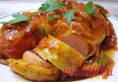 Сосиски в капусте

Просто, быстро, вкусно-о-о!!! Дети обожают это блюдо, а мой муж просто пищит от удовольствия. Обязательно попробуйте!

Ингредиенты:
— Сосиски — 5 шт.
— Качан капусты
— Яйца — 3 шт.
— Сухари панировочные — 200 г
— Сыр твёрдый  — 50 г

 

Приготовление:
Разбираем капусту на листочки и заливаем крутым кипятком. Даём постоять 10-15 мин. Можно вместо этого лентяйского способа и отварить, но слегка!

Тем временем… Сыр нарезаем соломкой.

Сосиски любимого сорта...
