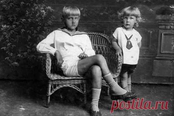 «Мы были изобретателями велосипеда»: умер правозащитник Сергей Ковалев. Утром 9 августа умер правозащитник, один из авторов российской Конституции Сергей Ковалев. Ему был 91 год. Научная работа, первые сборы подписей, уголовное дело, ссылка и работа над главными правозащитными документами страны. Путь Ковалева — в материале РБК