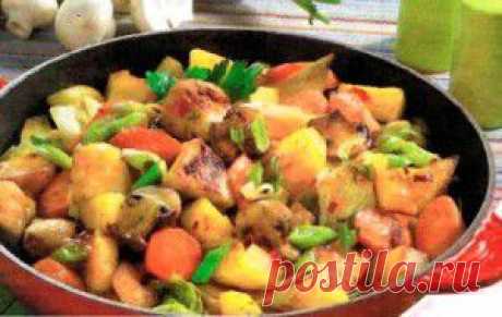 Картофель с грибами и морковью