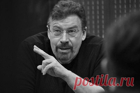 Экс-глава НПО «Космос» умер в Москве. Экс-глава НПО «Космос» Андрей Черняков умер в Москве от инсульта. Об этом сообщает «Коммерсантъ» со ссылкой на адвокатов бизнесмена. Адвокаты заявили, что узнали о смерти Чернякова от его родственников. В минувшие выходные предпринимателю внезапно стало плохо. Он умер в реанимации.