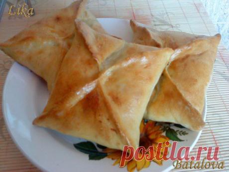 ВКУСНАЯ САМСА – ее приготовление, дело несложное и не хлопотное! Я ПРЕДЛАГАЮ ВАМ СУПЕР ВКУСНЫЙ РЕЦЕПТ!!! ПОПРОБУЙТЕ, ЭТО ОЧЕНЬ ВКУСНО И ОЧЕНЬ ПРОСТО! Подробный рецепт смотрим здесь: https://kulinarnie-retsepti.ru/vypechka/nesladkaya-vypechka/prigotovlenie-samsy