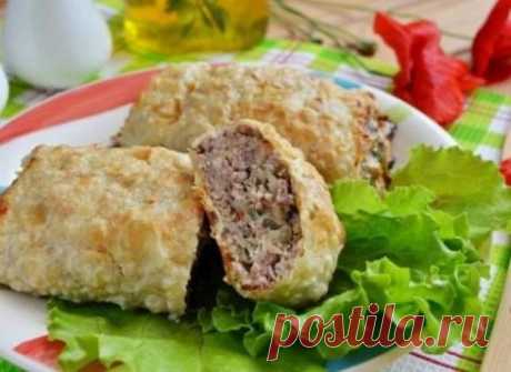 Фарш в лаваше по-провански — моя любовь на всю жизнь! - Кейс советов Ингредиенты -Фарш свино-говяжий — 350 гр. -Яйцо — 2 шт. -Прованские травы — 1 ст. ложка -Соль — 0,5 ч. ложки -Лаваш — 1 шт. -Майонез — 2 ст. ложки -Сливочное масло — 30 гр. -Зелень — 1 пучок -Лук — 1 шт. -Чеснок — 1 зубчик Приготовление В фарш добавляем мелко порезанный лук, чеснок, […]