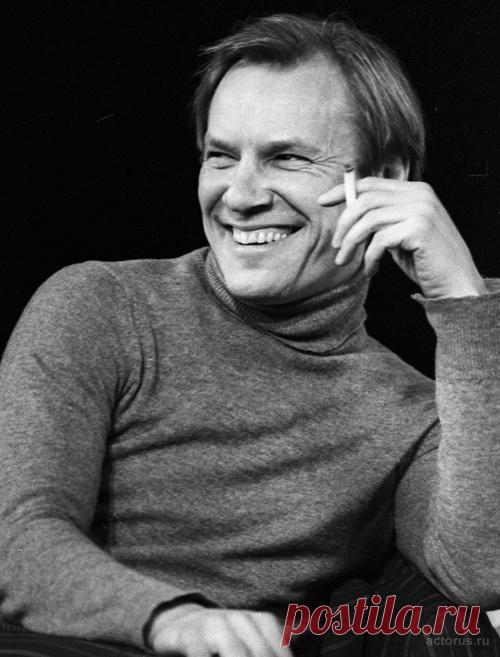 Сергей Шакуров
-  1 января, 1942