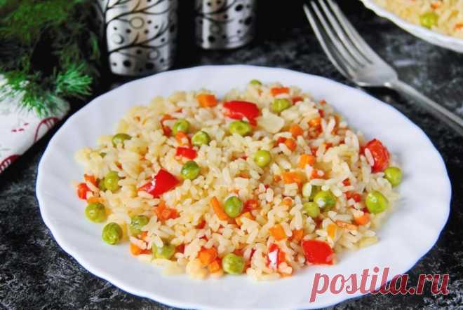 Рис с горохом и сладким перцем Рис с горохом и сладким перцем, приготовленный в домашних условиях, станет отличным вариантом гарнира или основного блюда для всех, кто хочет похудеть без жестких диет. Блюдо можно сделать также всем, кто придерживается правильного питания. Оно получается очень сытным и ароматным.