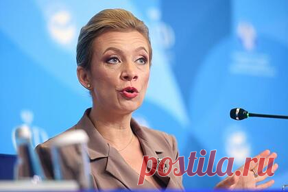 МИД прокомментировало снятие британского флага с посольства в Киеве. Официальный представитель МИД России Мария Захарова прокомментировала снятие британского флага с посольства в Киеве. Она назвала ситуацию частью информационно-политической провокации о якобы грядущем вторжении России на Украину. Она также подчеркнула, что российское посольство в Киеве продолжает работать.