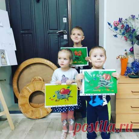 Photo by Елена Ю. Тётушка Люлю on November 08, 2021. May be art of child, standing and indoor.