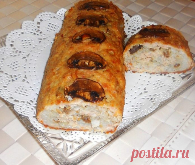 Нежный и сытный куриный рулет с грибами и рисом