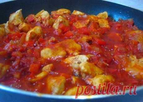 шеф-повар Одноклассники: Гуляш из курицы просто великолепен если вы отдаете предпочтение диетическим рецептам.