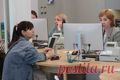 Россиян захотели наделить правом скрывать факт о давнем банкротстве. Власти России обсуждают возможность обнуления банкротства физлиц через определенный промежуток времени. Первый замминистра экономического развития Илья Торосов заявил, что ведомство рассматривает вариант наделения россиян правом скрывать факт о давнем банкротстве. Срок может достигать 10 лет или больше.