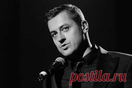 Умер оператор «Последнего богатыря» и «Беспринципных». На 49-м году жизни скончался российский оператор, работавший над такими проектами, как «Последний богатырь», «Беспринципные» и «Кухня» Павел Капинос. Причиной его смерти стала остановка сердца. Об этом сообщила режиссер Анна Меликян, выразив соболезнования близким оператора.