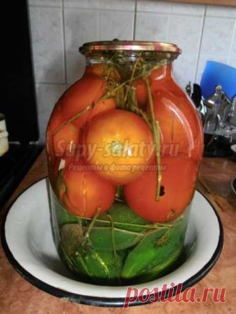 Маринованное ассорти – огурцы с помидорами. Рецепт с фото