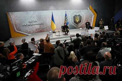 Киев отреагировал на мирный план Китая по Украине. Киев раскритиковал мирный план Китая по Украине. Об этом заявил советник главы офиса Владимира Зеленского Михаил Подоляк. По его словам, мирный план не может строиться на удовлетворении интересов России. Он заявил, что примирение должно начинаться с обязательного вывода российских войск с территории Украины.