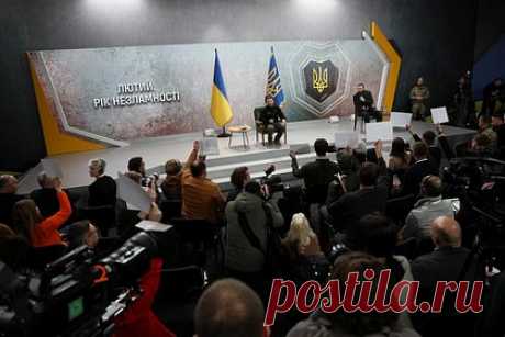 Киев отреагировал на мирный план Китая по Украине. Киев раскритиковал мирный план Китая по Украине. Об этом заявил советник главы офиса Владимира Зеленского Михаил Подоляк. По его словам, мирный план не может строиться на удовлетворении интересов России. Он заявил, что примирение должно начинаться с обязательного вывода российских войск с территории Украины.