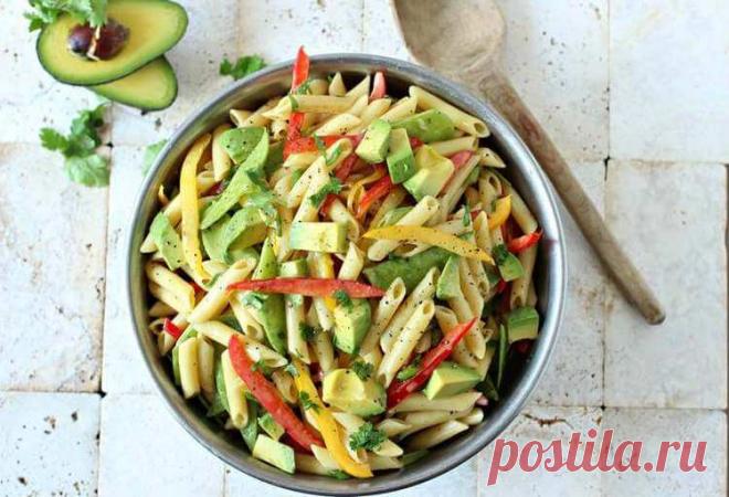 20+ рецептов изысканных салатов с авокадо! | obaldenno.me