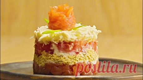 Норвежский салат с копченым лососем...очень вкусно и красиво...