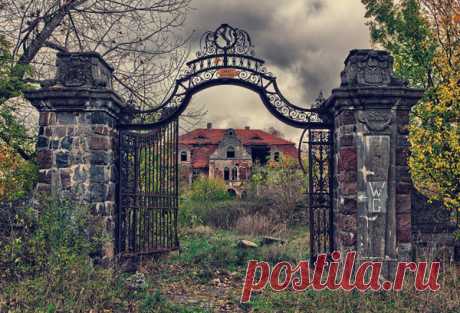 The 40 Most Breathtaking Abandoned Places In The World