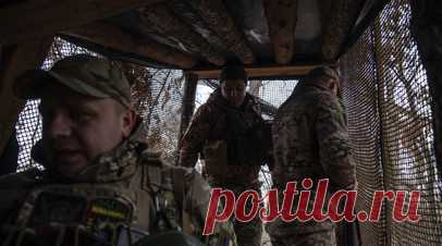 Окружённых в Купянске боевиков ВСУ заставляют контратаковать в обмен на еду. Имеющиеся в распоряжении ТАСС радиоперехваты переговоров украинских оккупантов свидетельствую о том, что командование ВСУ заставляет окружённых в Купянске боевиков контратаковать под предлогом обеспечения едой. Читать далее