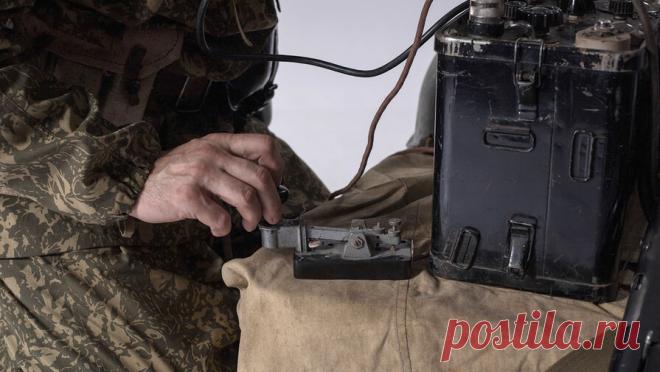 "Радиостанция Судного дня" передала второе послание за день. "Радиостанция Судного дня" второй раз за день вышла в эфир и передала слово "лордочар". Об этом сообщил Telegram-канал "УВБ-76 логи". По данным канала, слово озвучили в эфире в 13:10 по московскому ...