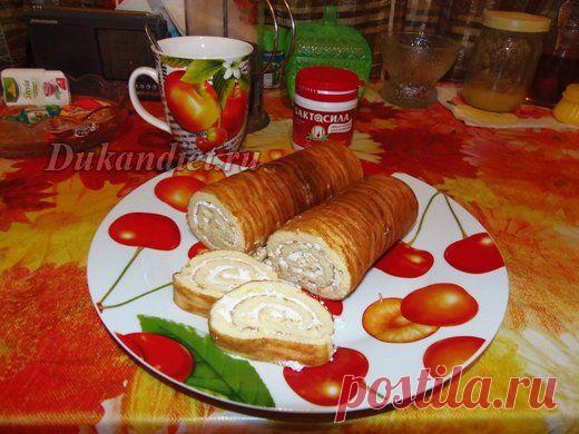 Ванильный рулет (Можно с Атаки) | Диета Дюкана

Для бисквита:
яйца - 4 шт.,
творог мягкий (обезжиренный) - 125 г,
сахарозаменитель - 1 ч. л. стевии в порошке
ванилин (на кончике ножа),
разрыхлитель - 1 ч.л.

Для начинки:
творог мягкий (обезжиренный) - 125 г,
кефир 0 % - 50 г,
сахарозаменитель - 1 ч. л. стевии в порошке.