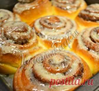 Булочки Синнабон (Cinnabon) - рецепт с фото Булочки Синнабон - невероятно вкусное известное лакомство, которое готовят в кафе Cinnabon. Пошаговый рецепт с фото без яиц.