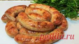 Вкуснейшая куриная колбаска — супер угощение к столу. И без всяких вредных добавок Ингредиенты:
куриная грудка — 500 г,



чеснок — 3 зубчика,



сливки — 200 мл,белок яичный — 2 штуки,соль — 1 ч.л.,сладкая молотая паприка — 1 ч.л.,черный молотый перец
специи и травы по вкусу.
Приго…