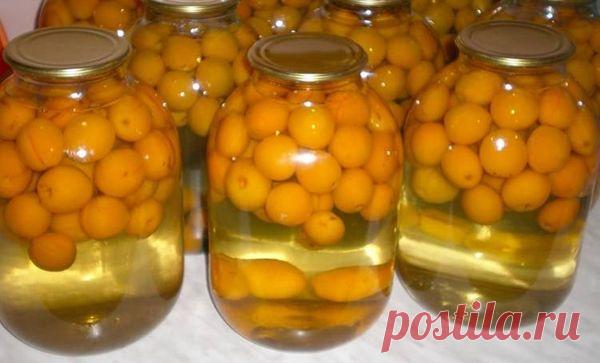 Заготовки на зиму из ягод - вкусные компотики