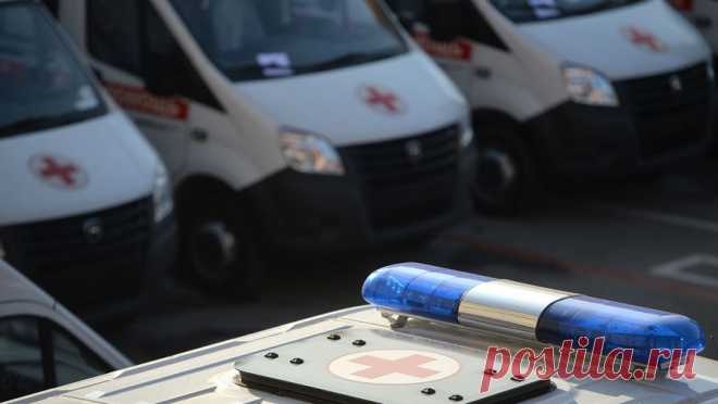 На целлюлозно-картонном комбинате в Бурятии произошел несчастный случай. В больницу попали четыре работника бурятского предприятия из-за травм, полученных на производстве. Об этом сообщает Telegram-канал "Информ Полис". Сегодня на Селенгинском целлюлозно-картонном комбинате (ЦКК) произошел ...
