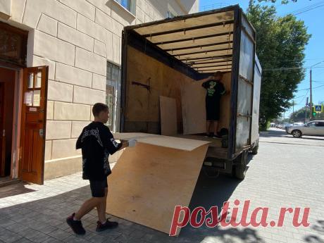 Услуги грузчиков в Воронеже от компании Буряков - это опытные и аккуратные специалисты по переноске грузов и любым переездам.