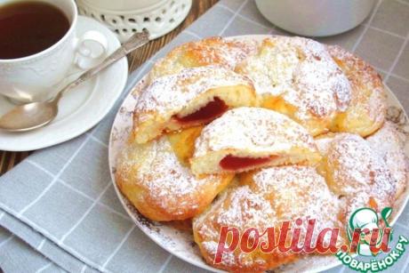 Творожные плюшки с клюквенным джемом – кулинарный рецепт