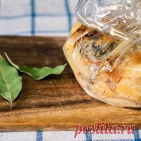 Запеченная картошечка с грибами и сметаной: обязательно попробуйте приготовить!