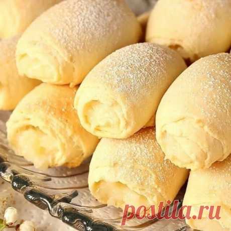 Одной порции будет мало! Печенье с нежнейшей кремовой Начинкой.
Фантастически вкусно и просто!

Нежнейшее печенье "Рафаэлло". Тонкое, слоеное тесто и кремовая кокосовая начинка. Так вкусно! Готовится на раз-два из самых доступных продуктов. Песочное печенье с кокосом понравится всем. Печенье с кокосовой стружкой это всегда очень вкусно! Выпечка к чаю.

На 16 штук (~ 600г):

Тесто:
- 80г сливочного масла
- 70 мл кефира
- 1 желток
- 200г муки
- 1 ст.л. кокосовой стружки
- 1 ...