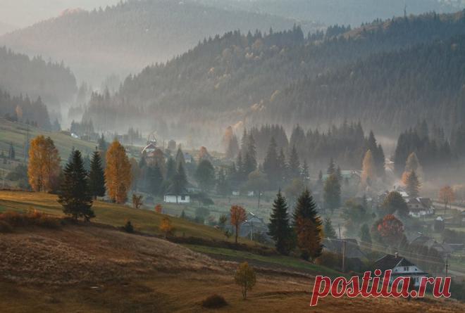 Уголок... Карпаты. Посёлок Вышков. Начало октября.  рядом с Львов, Львовская область, Украина  
 /  Михаил Глаголев - ‎Фотопутешествия   |   Facebook