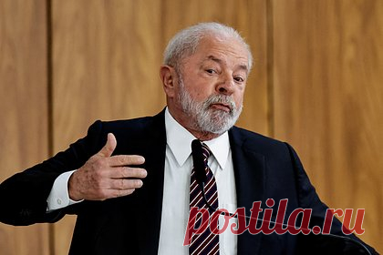 Президент Бразилии высказался о решении конфликта на Украине. Власти Бразилии полагают невозможным решение текущей ситуации на Украине исключительно силовыми методами и призывают к дипломатии. На эту тему высказался президент страны Луис Инасиу Лула да Силва в ходе выступления на совместной пресс-конференции с главой Еврокомиссии (ЕК) Урсулой фон дер Ляйен.