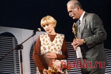 «Она была загадкой, панком, сложной и манящей». Звезда фильма «Три сестры» и экс-супруга Михаила Ефремова ушла из жизни