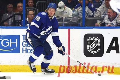 Гол и передача российских игроков помогли «Тампе» победить в матче НХЛ. «Тампа» разгромила «Колорадо» со счетом 5:0 в матче НХЛ. Одержать победу команде помогли гол российского защитника Михаила Сергачева и передача форварда Никиты Кучерова. Российский голкипер клуба Андрей Василевский отразил 30 бросков и оформил первый шатаут в сезоне. Его признали первой звездой встречи.