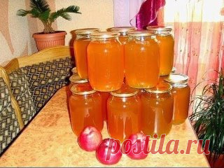 Вкусные рецепты повидла:
➖➖➖➖➖➖➖➖➖➖➖➖➖➖➖➖➖➖➖➖➖
Рецепт яблочного повидла
Понадобится: на 1кг очищенных от кожицы яблок берите 500-700г сахара.
Как приготовить яблочное повидло. Яблоки очистить, вырезать семена, разрезать на четвертинки, затем пропарить для размягчения на паровой бане (проще всего использовать для этого пароварку). Общее время пропаривания – около 15-20мин после закипания воды. Размягчившиеся яблоки нужно пюрировать (блендером, при помощи мясорубки или толку...
