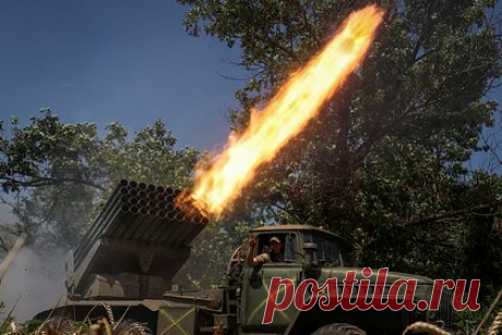 Жительница российского села пострадала при артобстреле со стороны Украины. В Белгородской области один человек пострадал при обстреле со стороны Украины, сообщил губернатор Вячеслав Гладков. Россиянка выходила из дома, в это время в ее дом прилетел снаряд. Женщине диагностировали контузию, при этом от госпитализации она отказалась, подчеркнул Гладков.