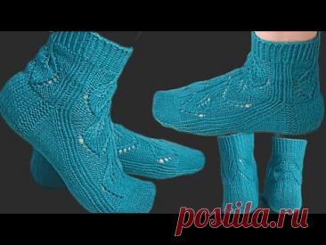 Носочки спицами.  #(2025.)