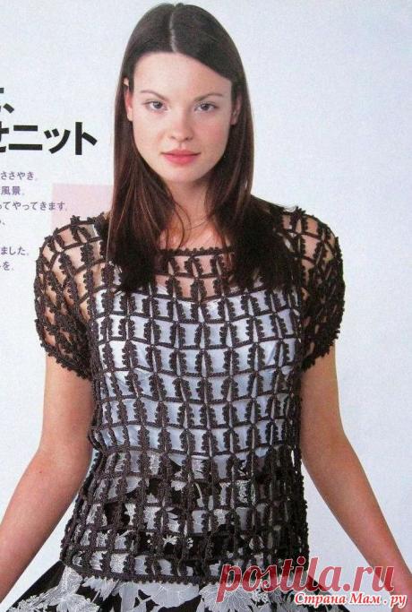 Туника с необычным узором.