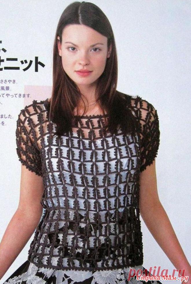 Туника с необычным узором.