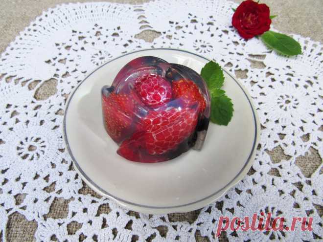 Сладкое желе с ягодами! Sweet jelly with berries! Gelée douce avec des baies! Gelatina dolce con frutti di bosco!