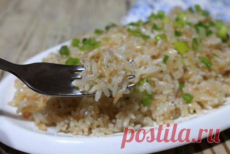 Просто рис на гарнир никогда не варю, готовлю только так: всегда уверена в результате — рисинка к рисинке и значительно вкуснее Сегодня я поделюсь с вами своим рецептом приготовления риса на гарнир.
Здесь я не контролирую процесс закипания воды, всё готовиться значительно легче.И в конечном результате блюдо получается...