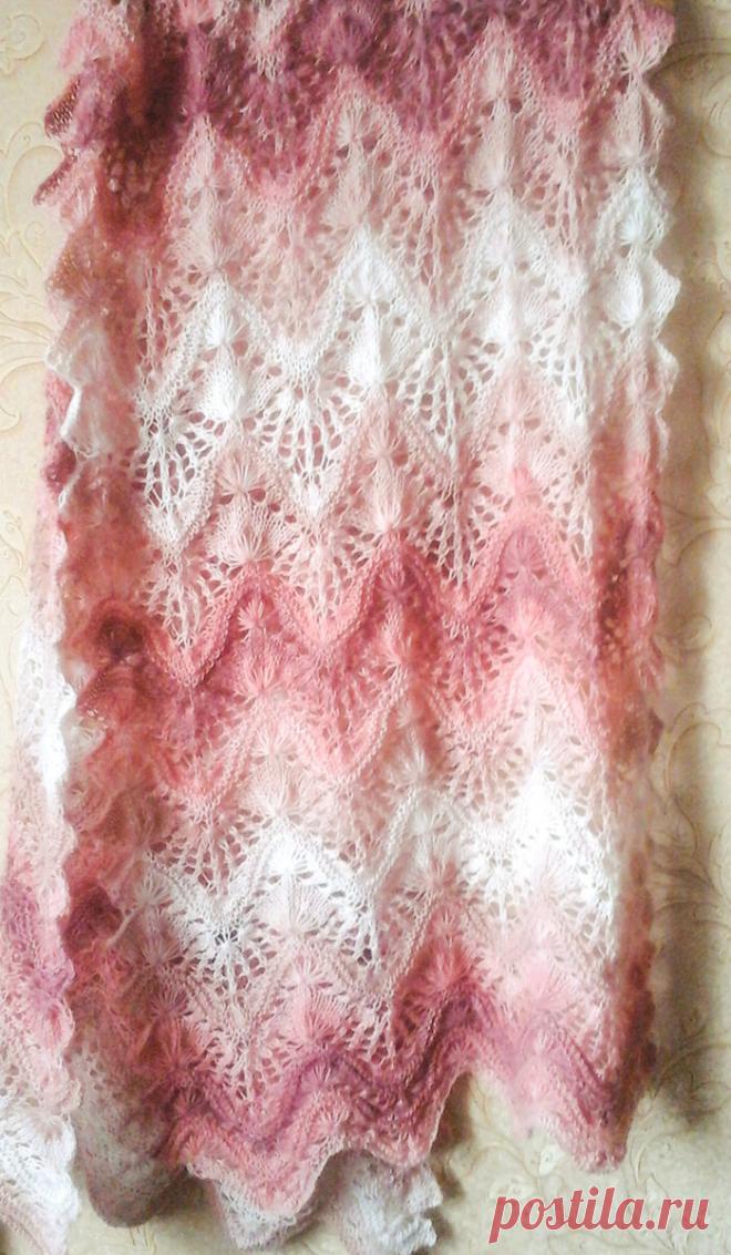 Палантин вяжется очень быстро. Результат порадует. | Сундучок с подарками | Яндекс Дзен