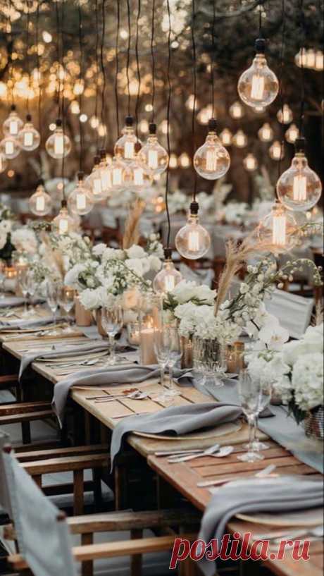 Пин содержит это изображение: Centerpiece Floral Arrangements