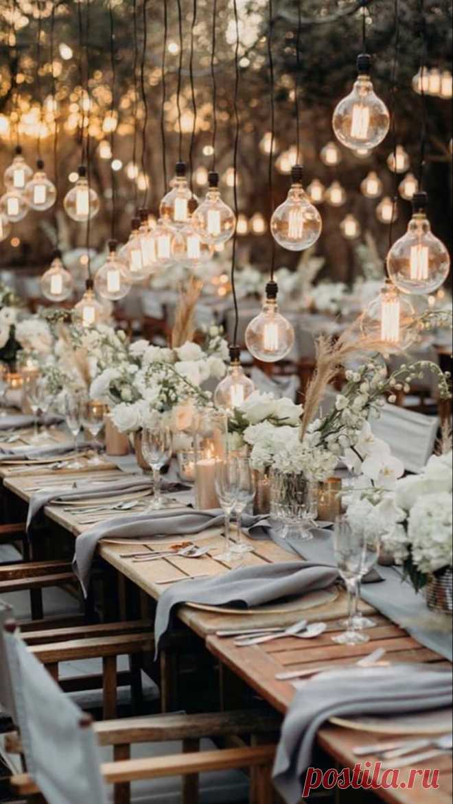 Пин содержит это изображение: Centerpiece Floral Arrangements