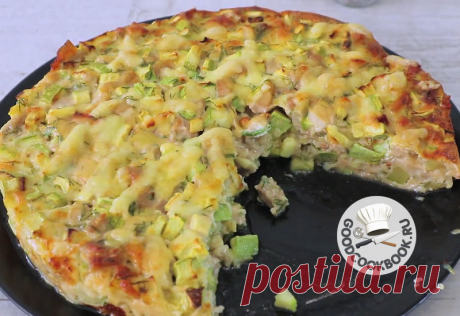 Заливной пирог с курицей и кабачком: Вкусный и простой обед