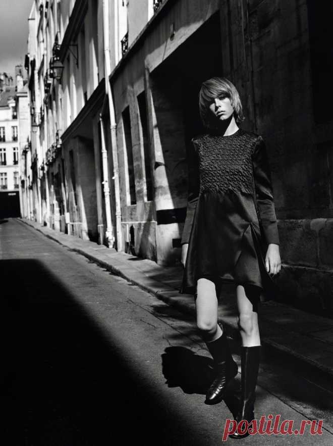 Эди Кэмпбелл (Edie Campbell) в фотосессии Аласдера Маклеллана (Alasdair McLellan) для журнала Vogue Paris (сентябрь 2014)
