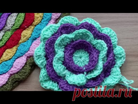 Двойной мягкий, интересный коврик крючком.