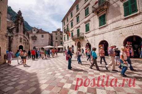 Kotor-Arm's square